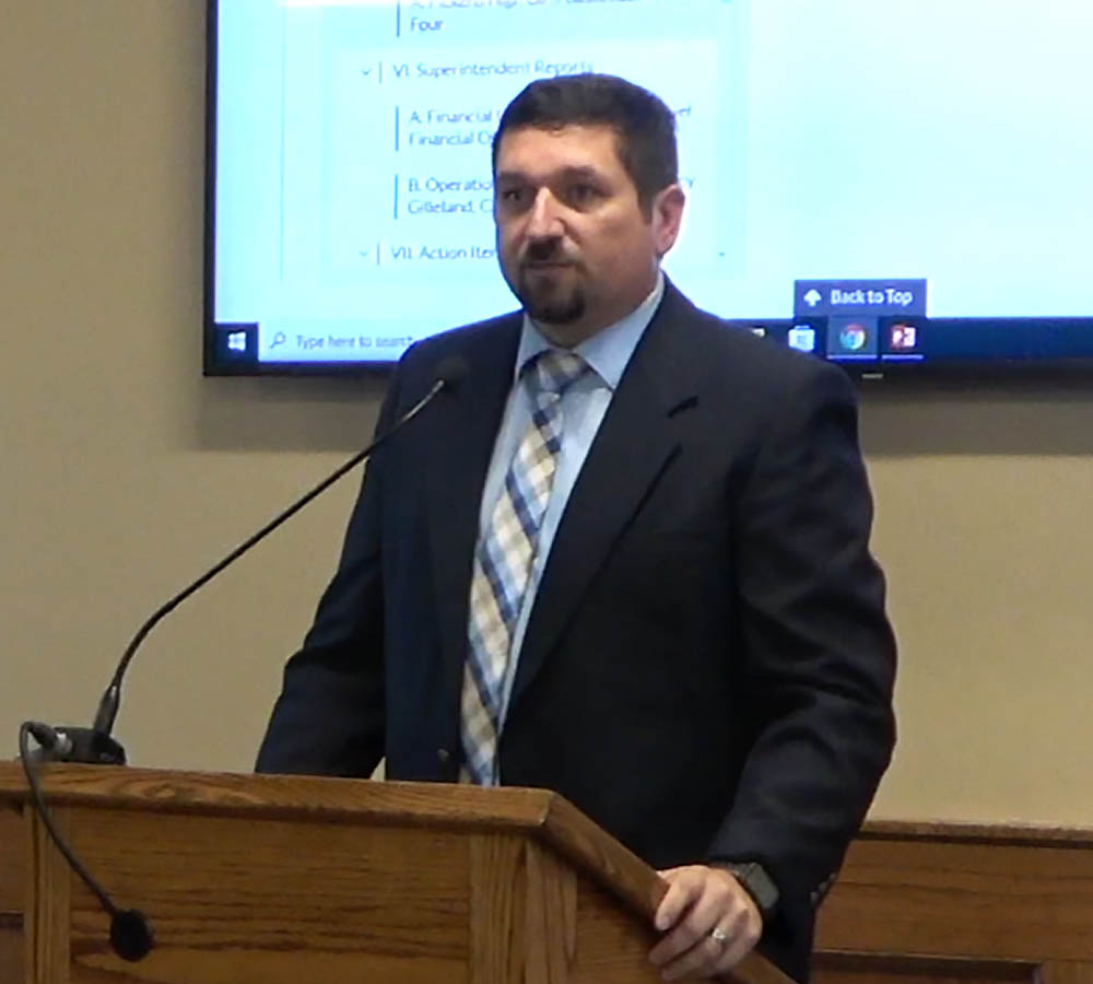 PHS Principal Chris Wallace Taking New Position in District