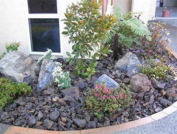 Spring Snake Warning Decorative Rock Type Substrate In Flowerbeds Will Help Deter Snake Food From Living Here